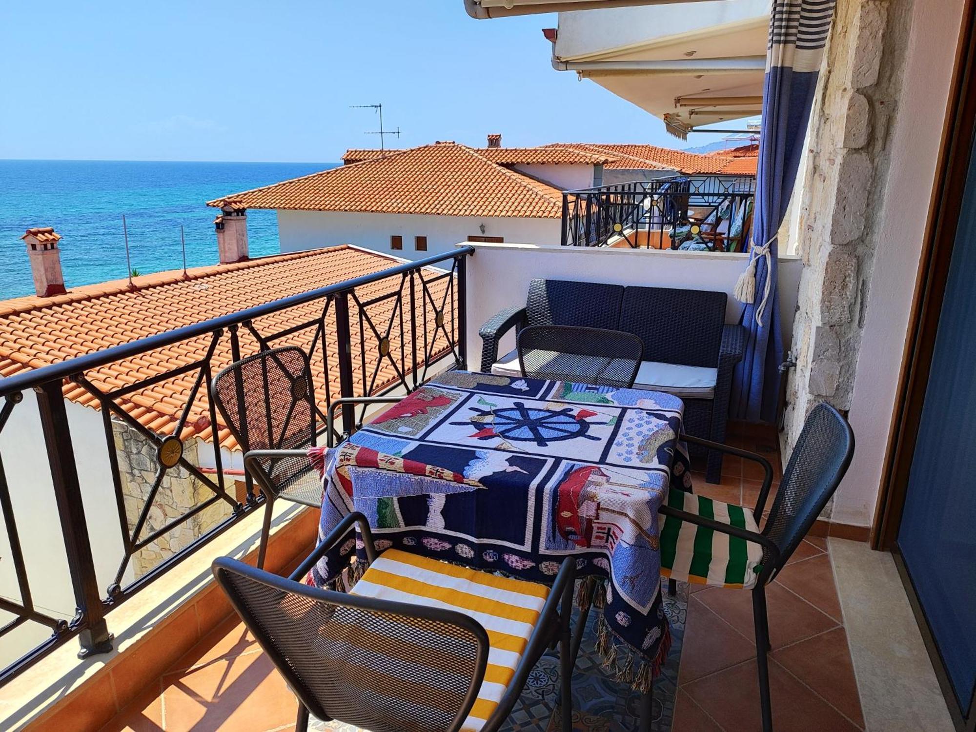 Appartement Navy Blue à Nea Skioni Extérieur photo